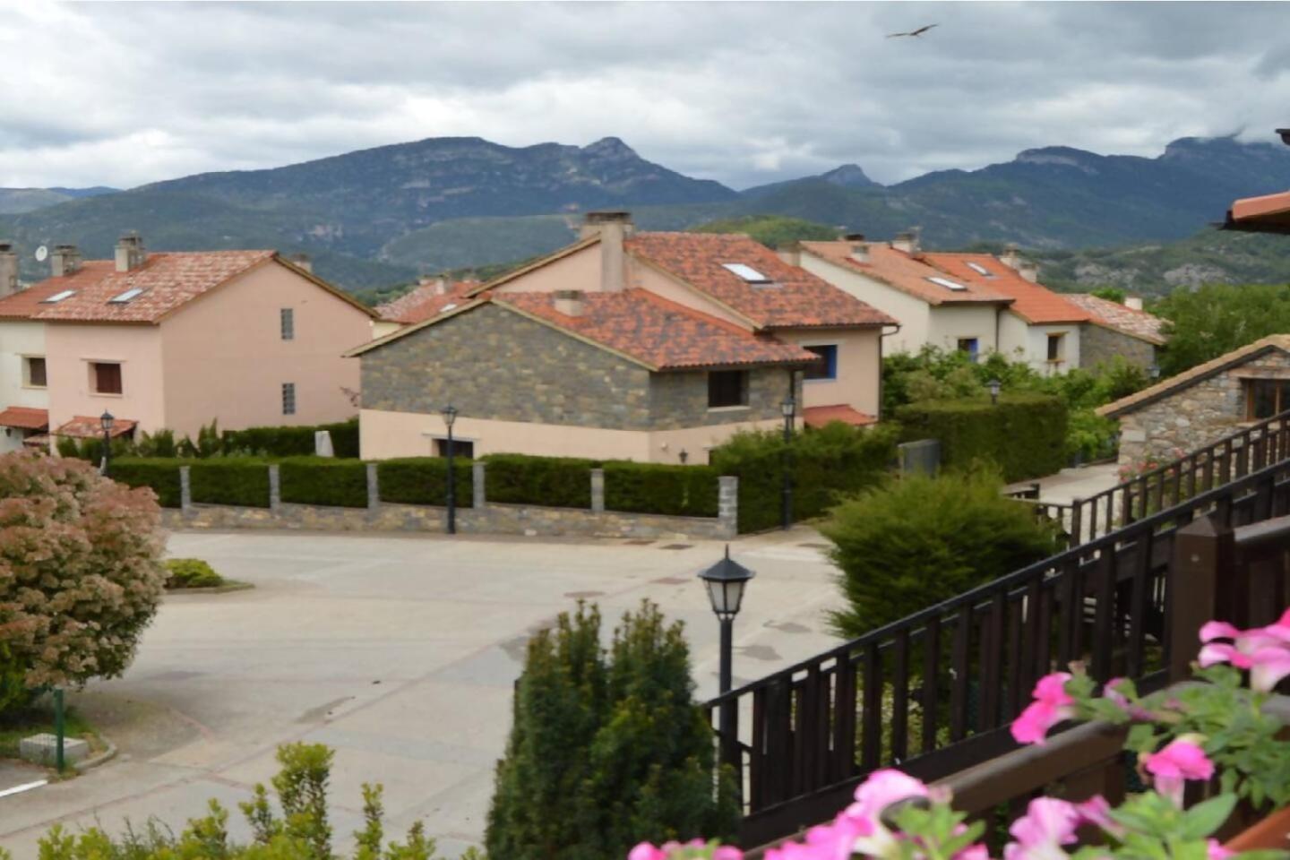 Duplex La Valle Ordesaainsa Laspuna Luaran gambar