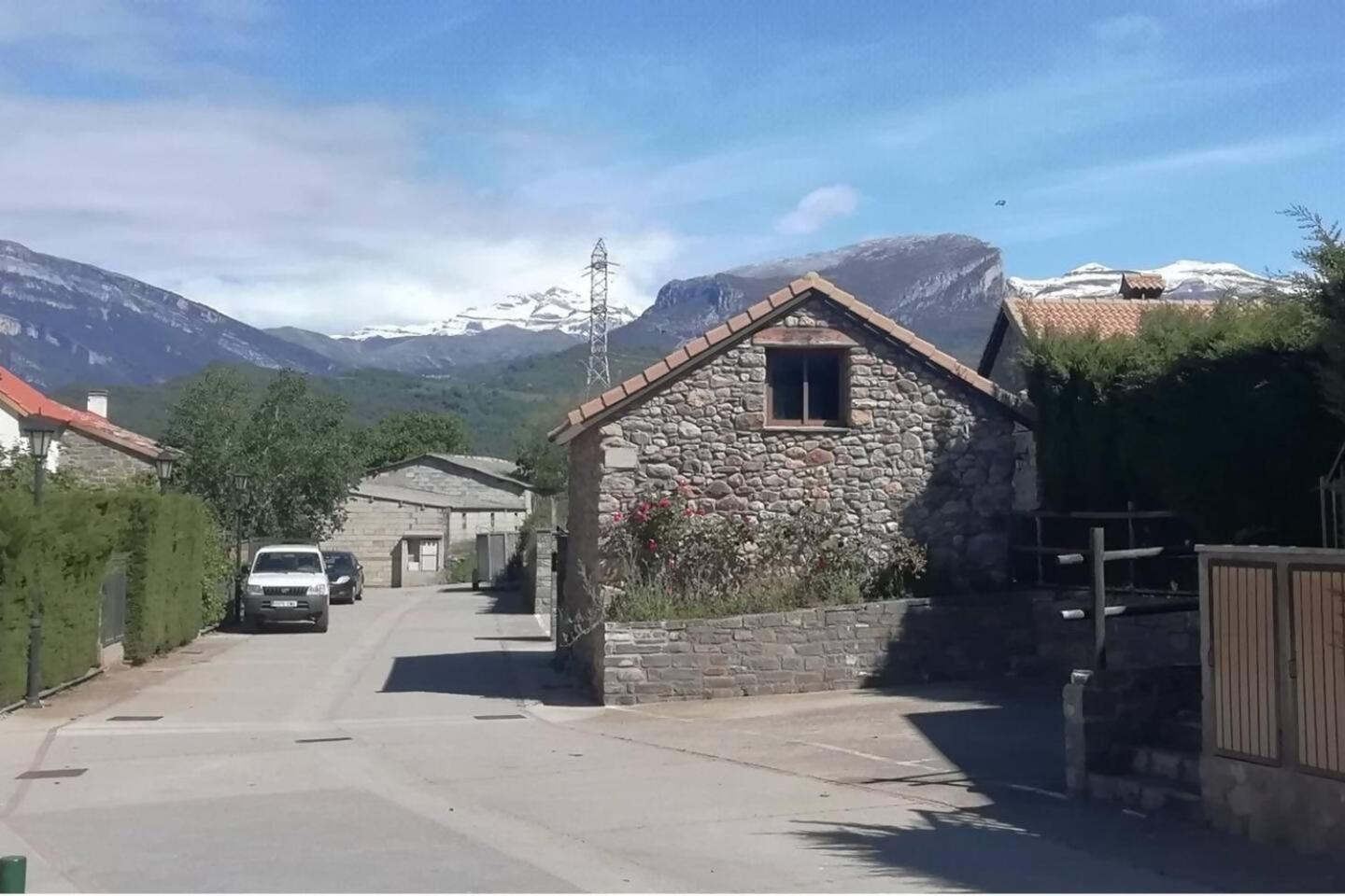 Duplex La Valle Ordesaainsa Laspuna Luaran gambar